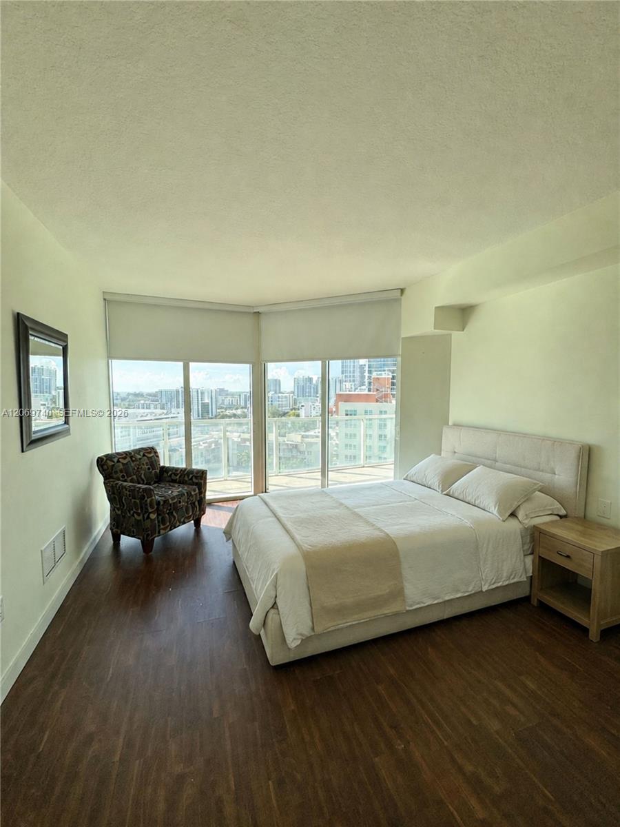 1900 N Bayshore Drive