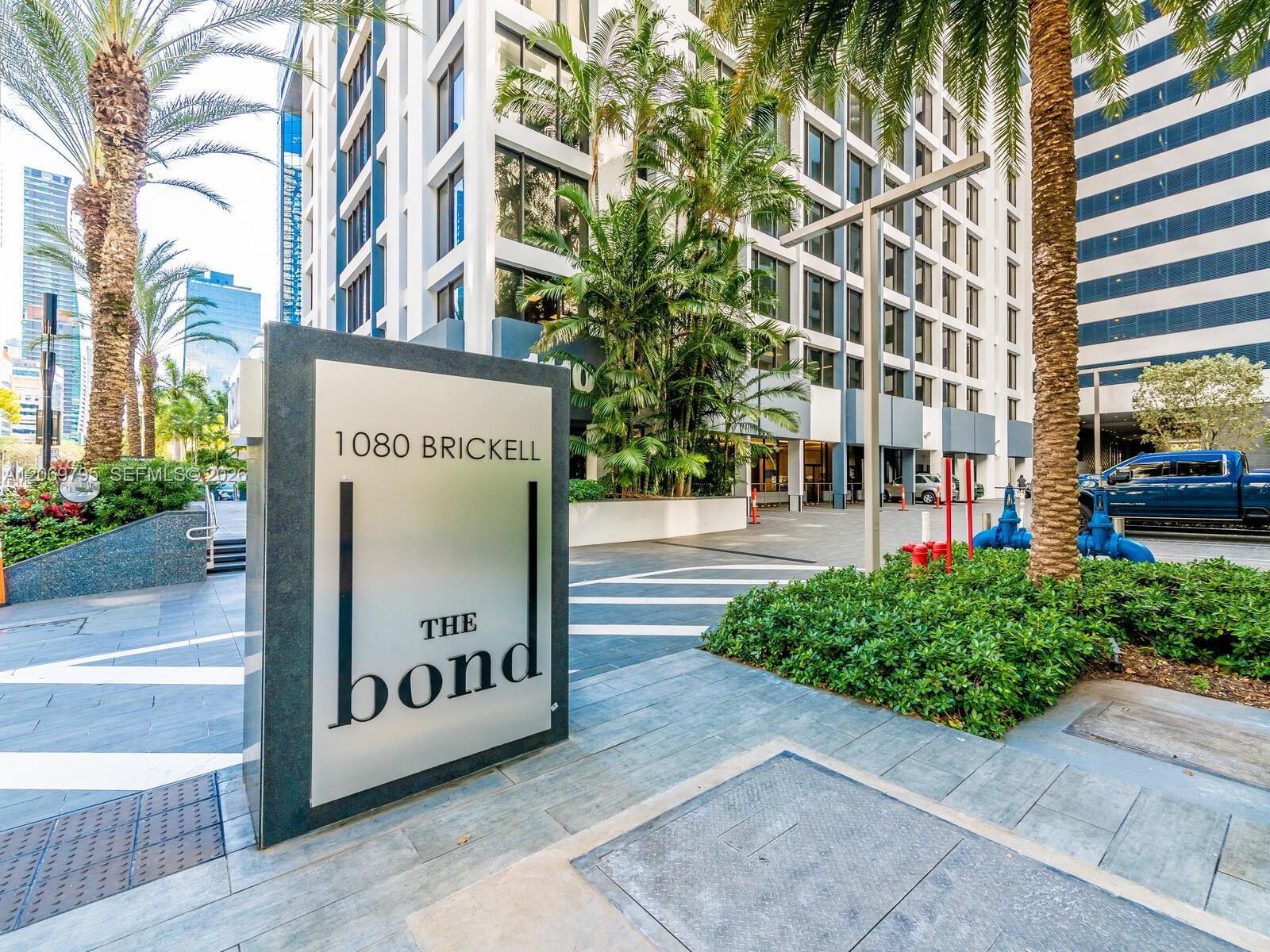1080 Brickell Avenue gallery image #1