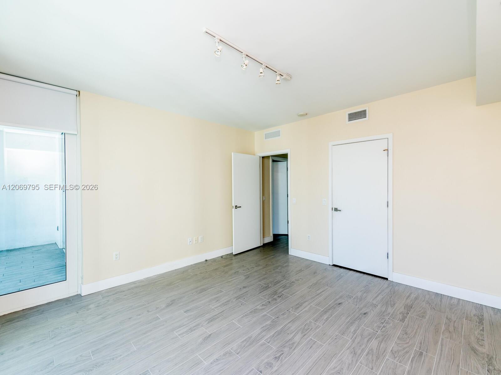 1080 Brickell Avenue gallery image #20