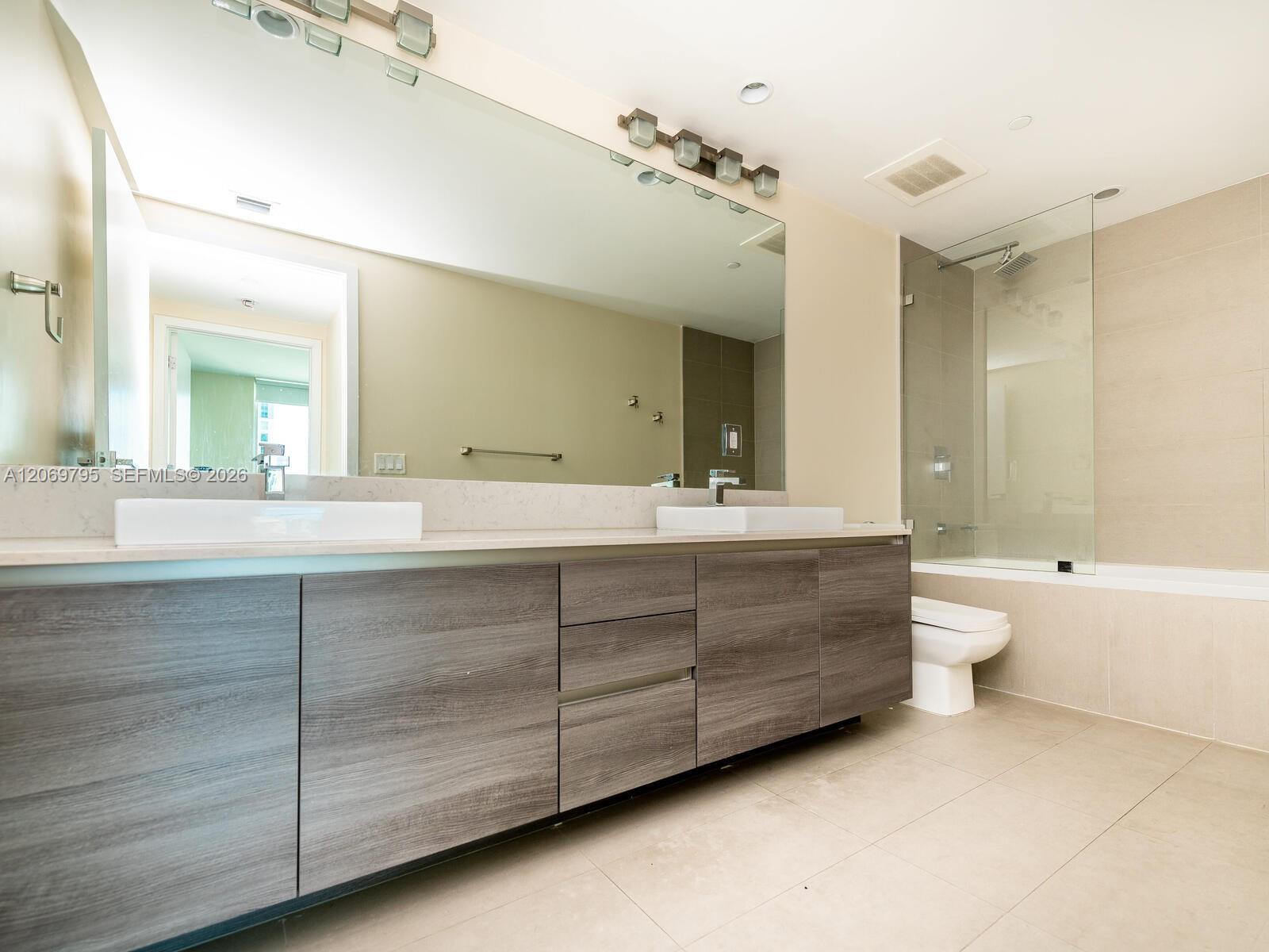 1080 Brickell Avenue gallery image #25