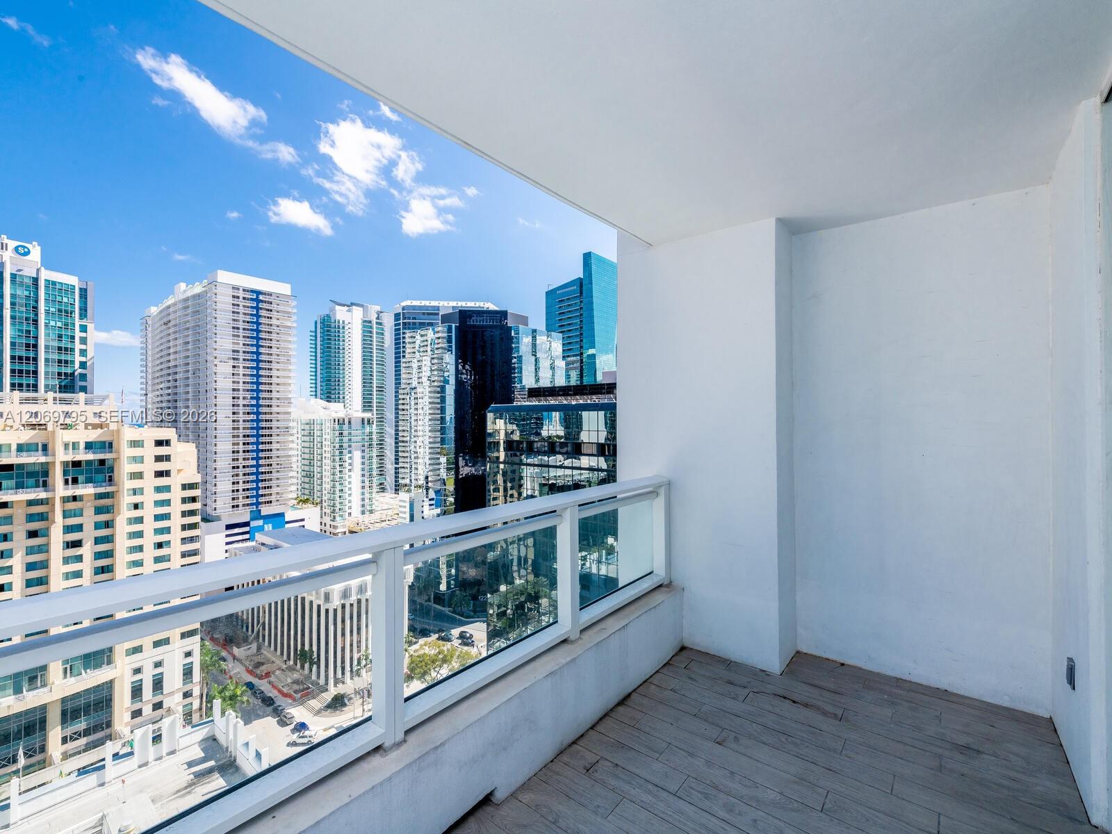 1080 Brickell Avenue gallery image #32