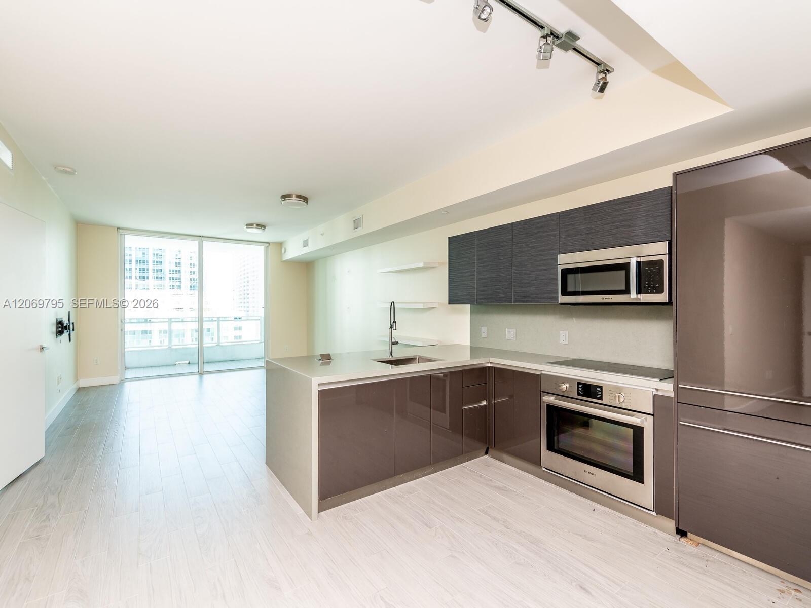 1080 Brickell Avenue gallery image #5