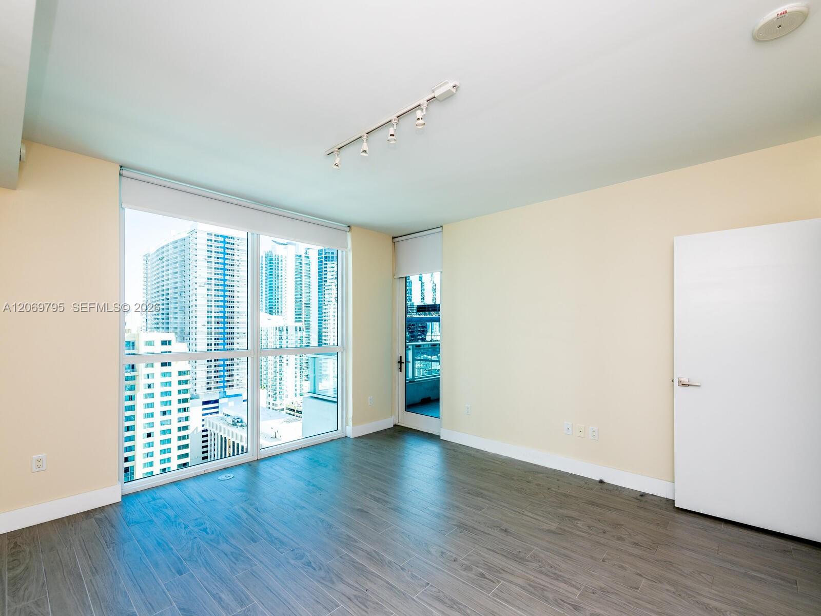 1080 Brickell Avenue gallery image #57