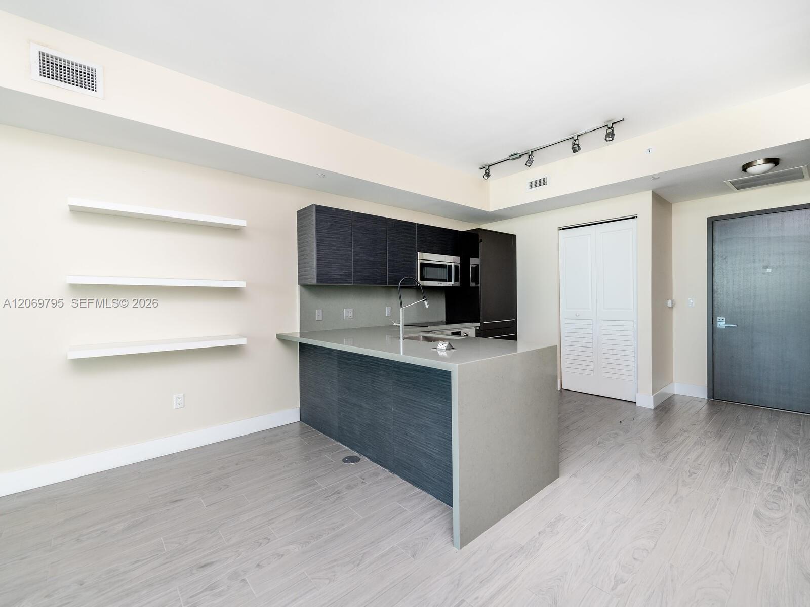 1080 Brickell Avenue gallery image #9