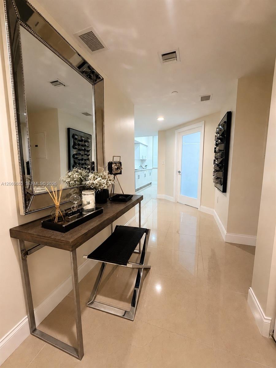 19501 W Country Club Drive