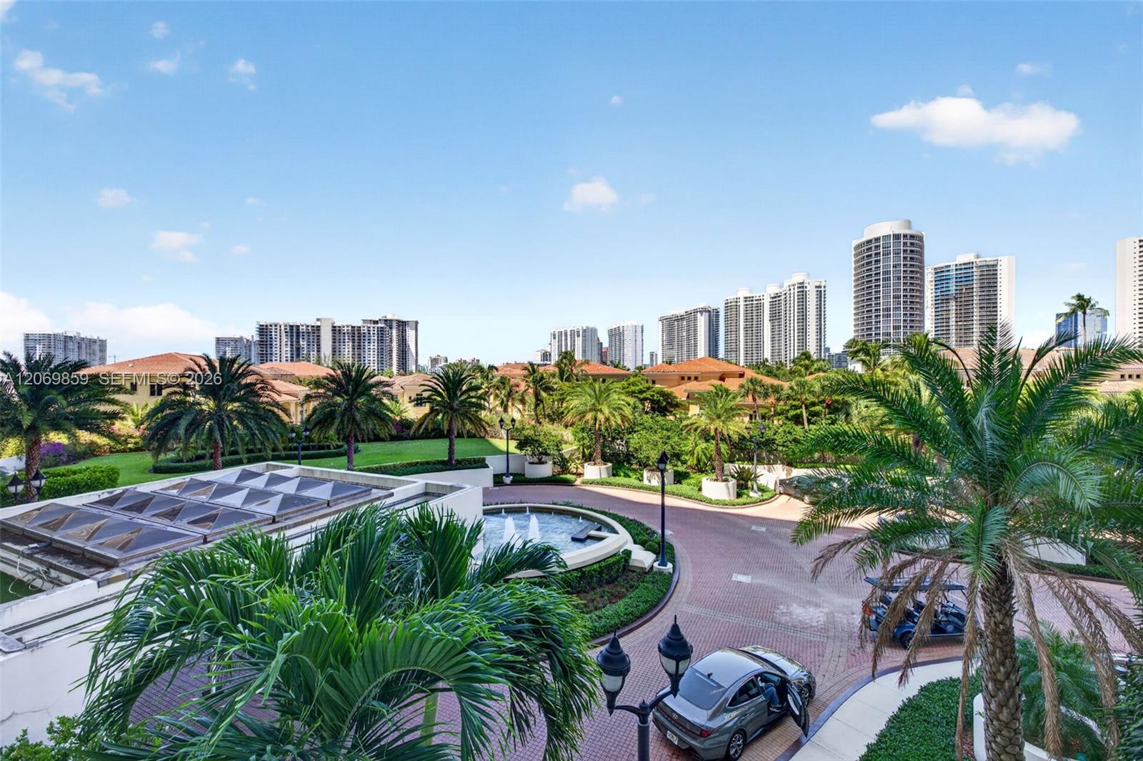 1000 Island Boulevard