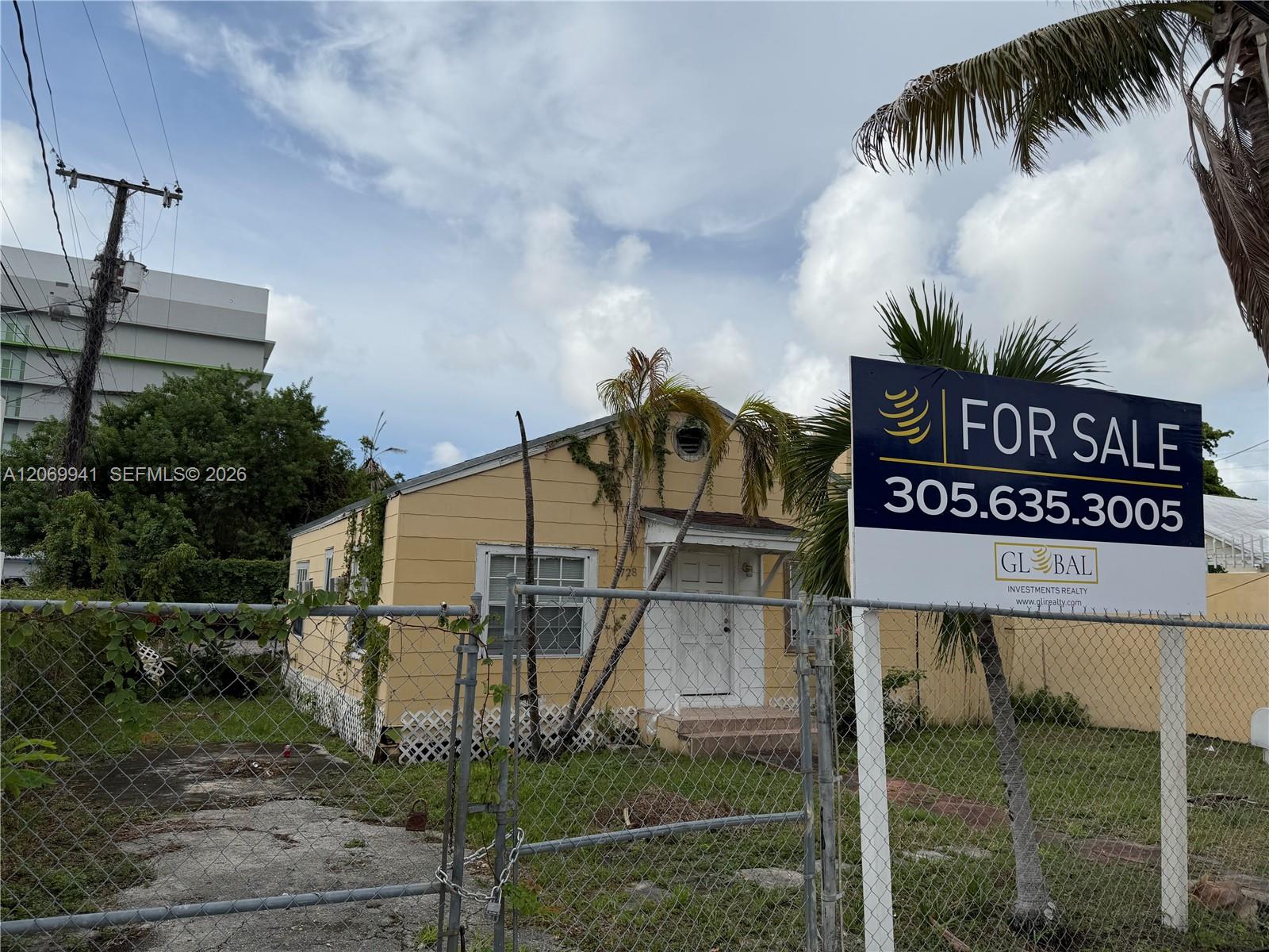 2728 NW 3rd Street