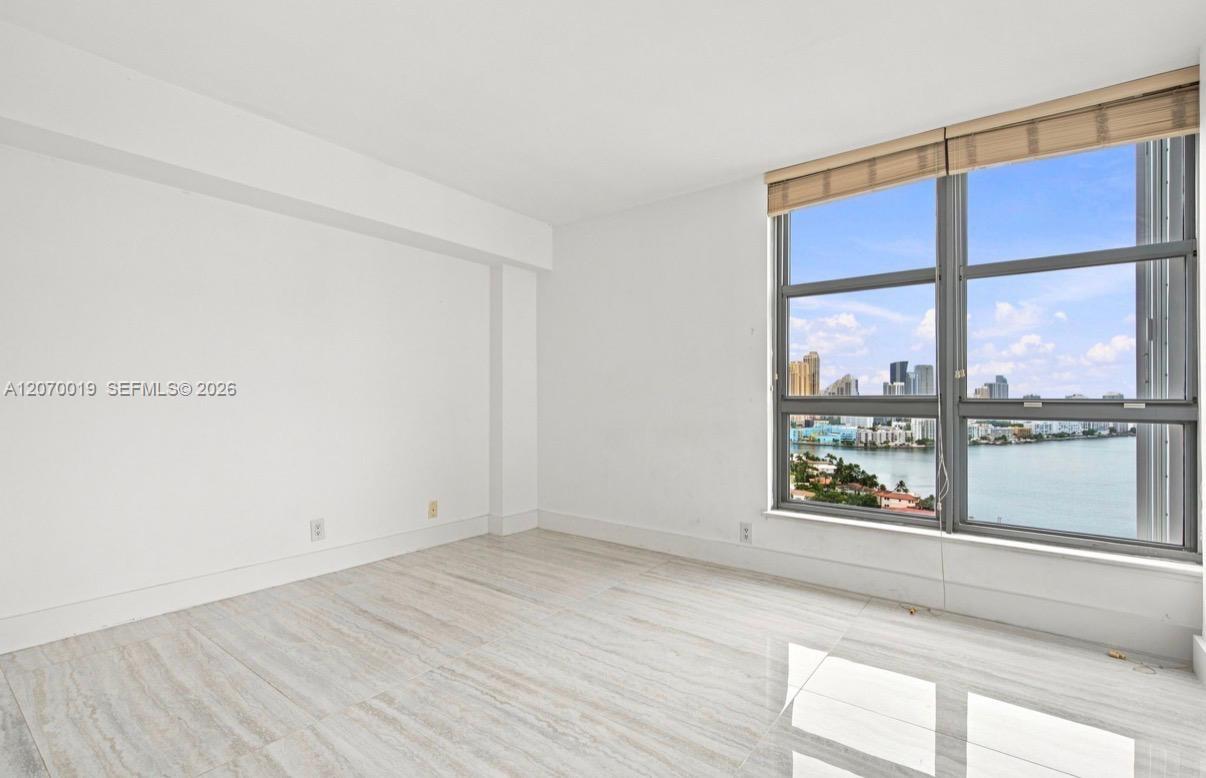 19195 NE 36th Court