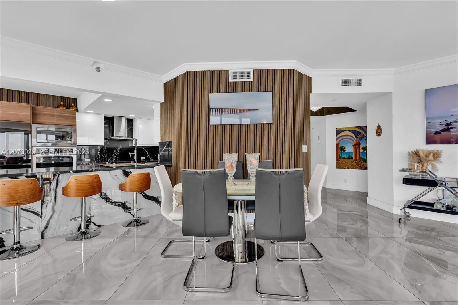 3000 Island Boulevard