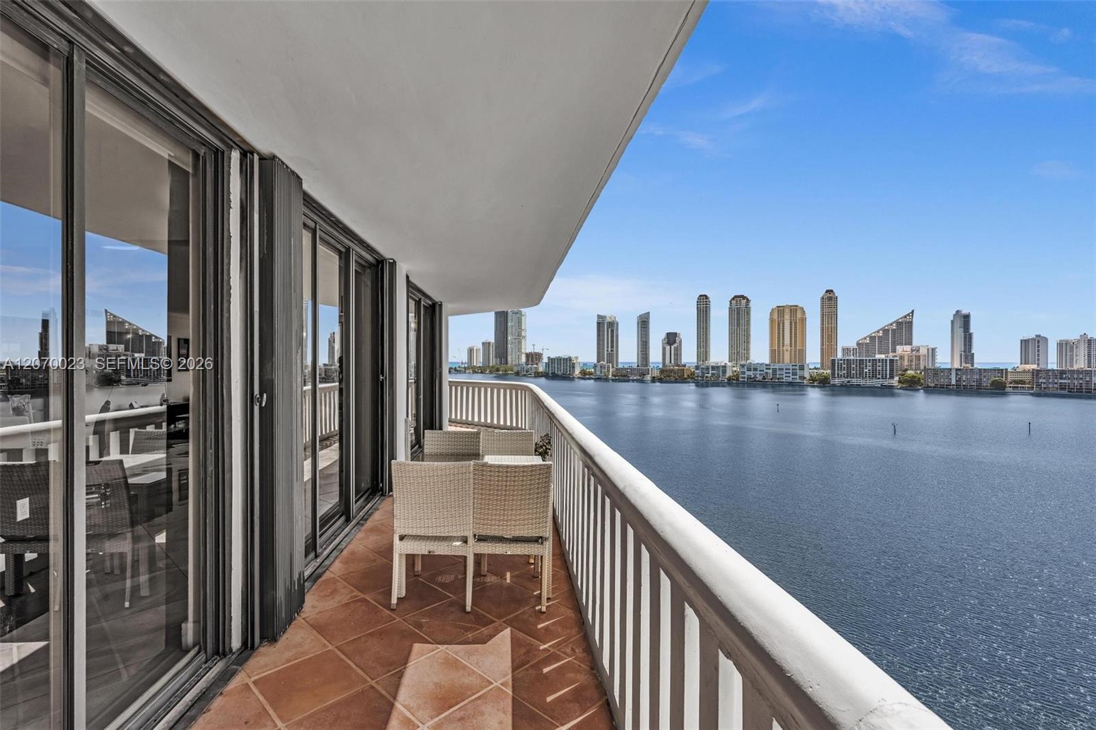 3000 Island Boulevard