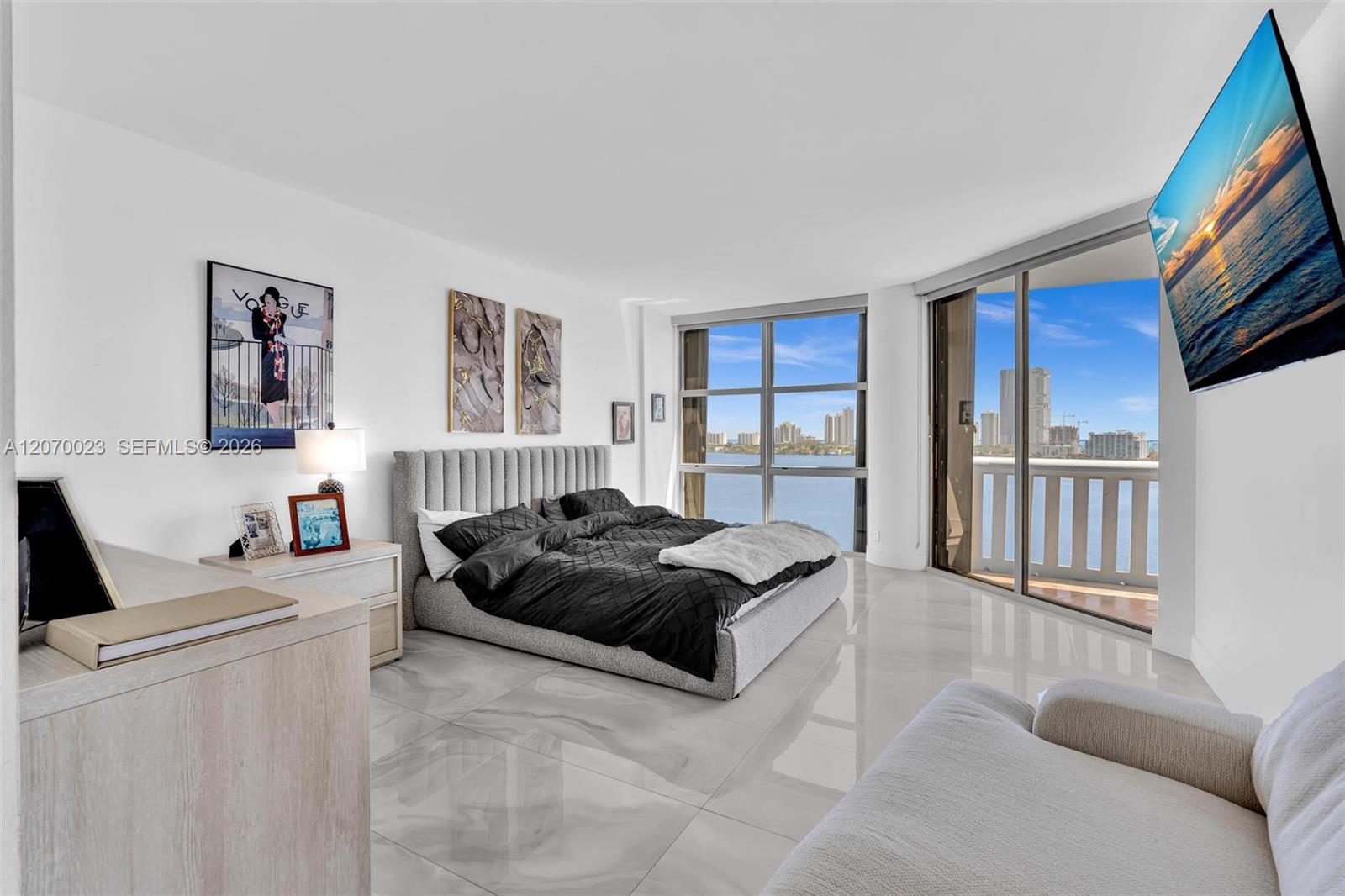 3000 Island Boulevard