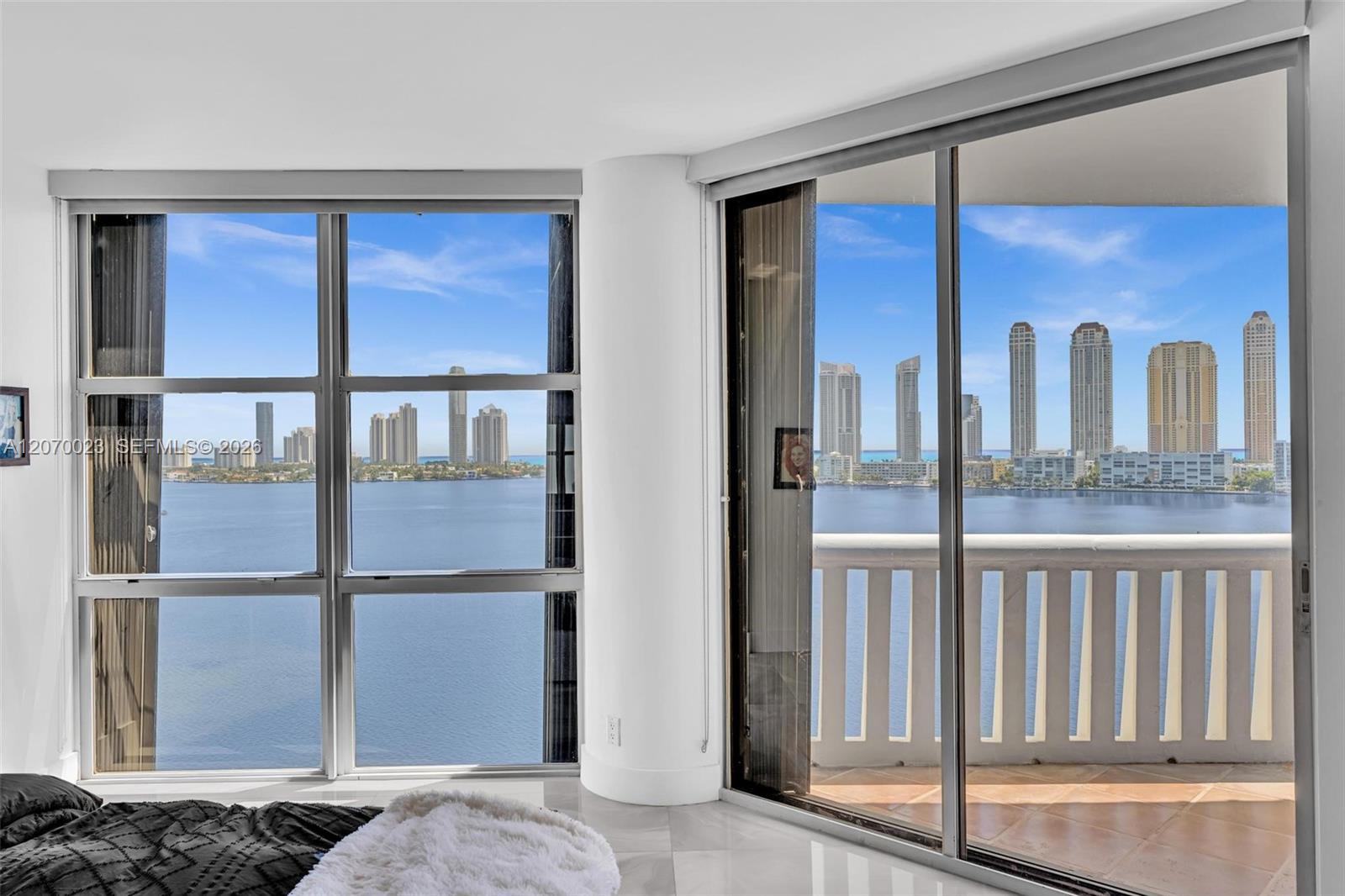 3000 Island Boulevard