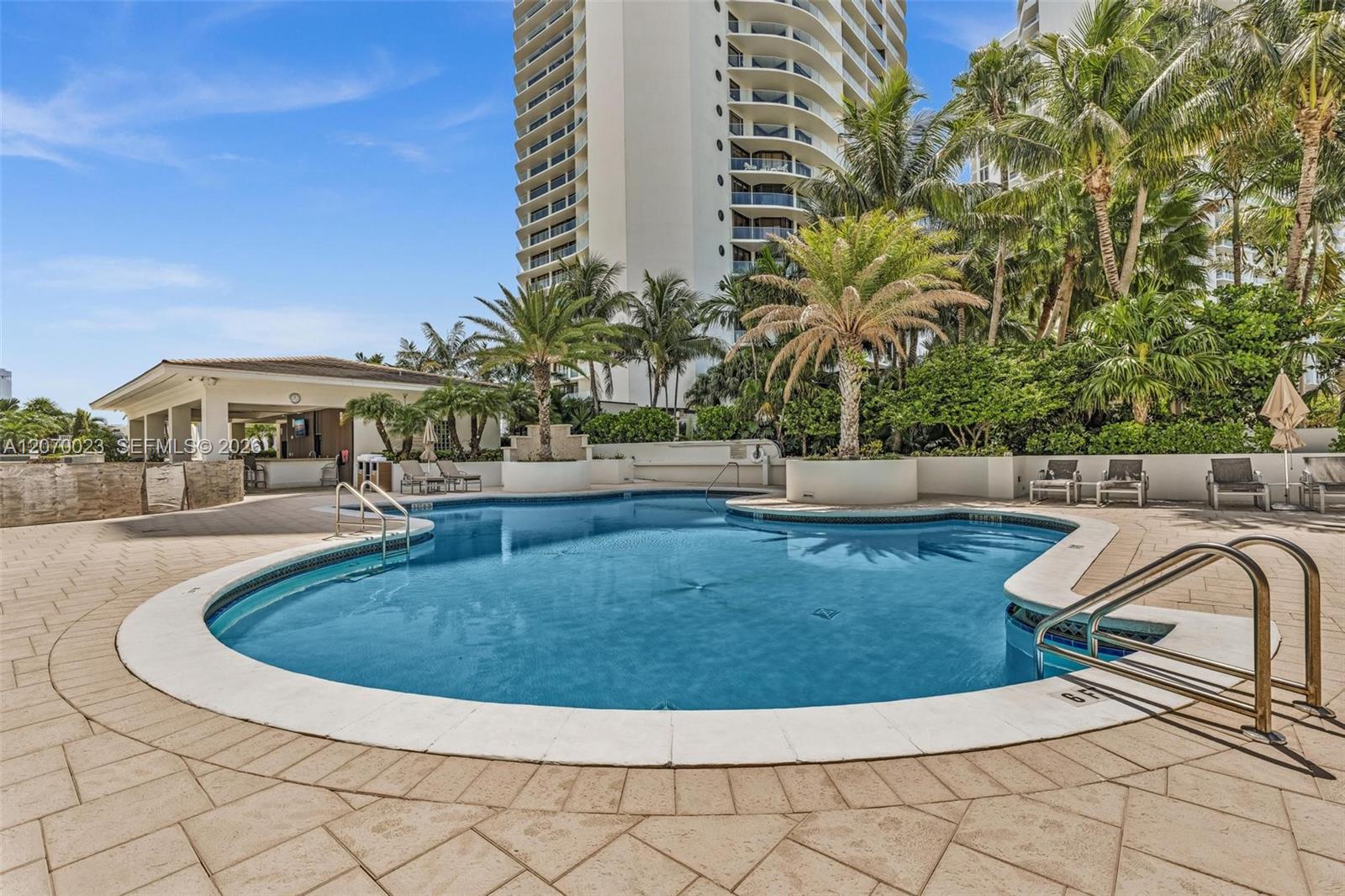 3000 Island Boulevard