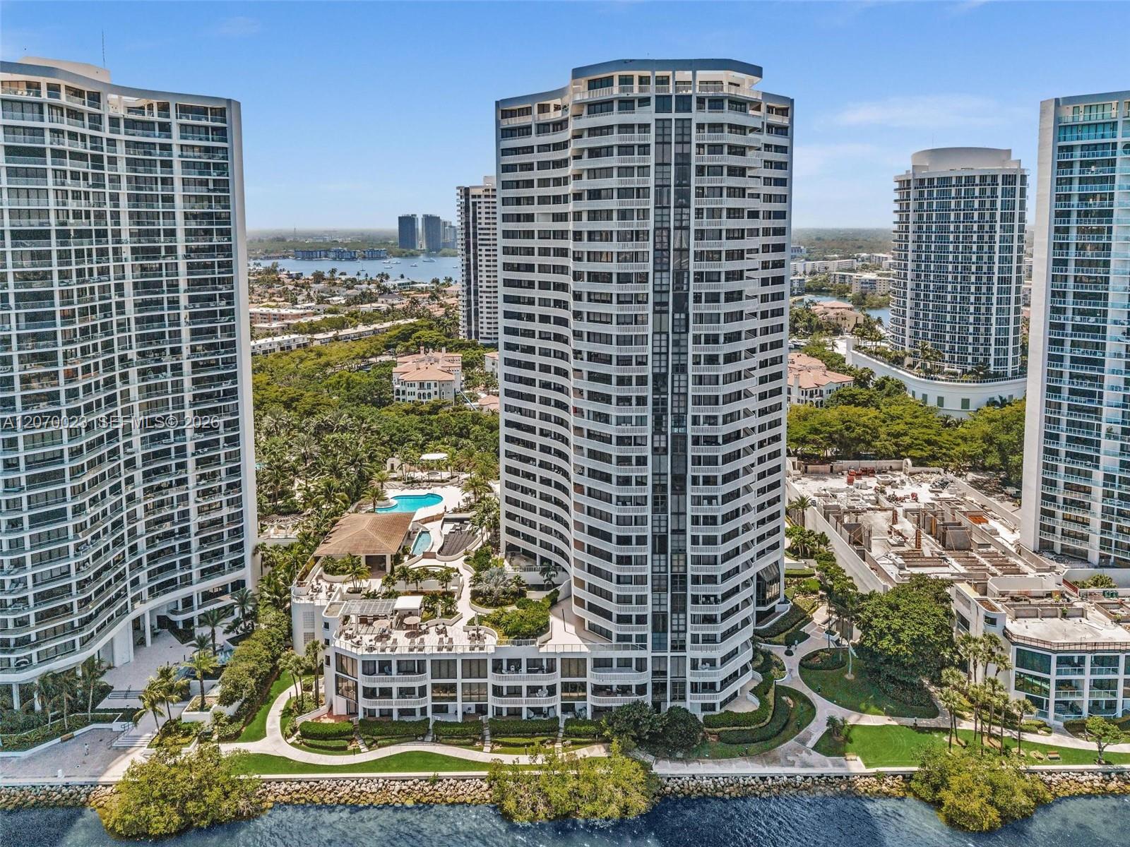 3000 Island Boulevard