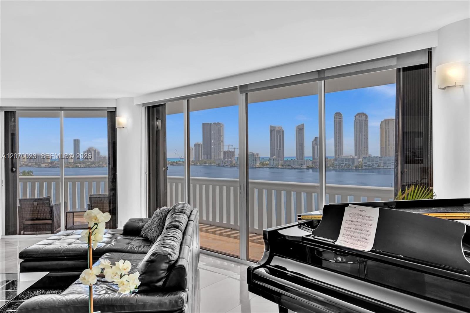 3000 Island Boulevard