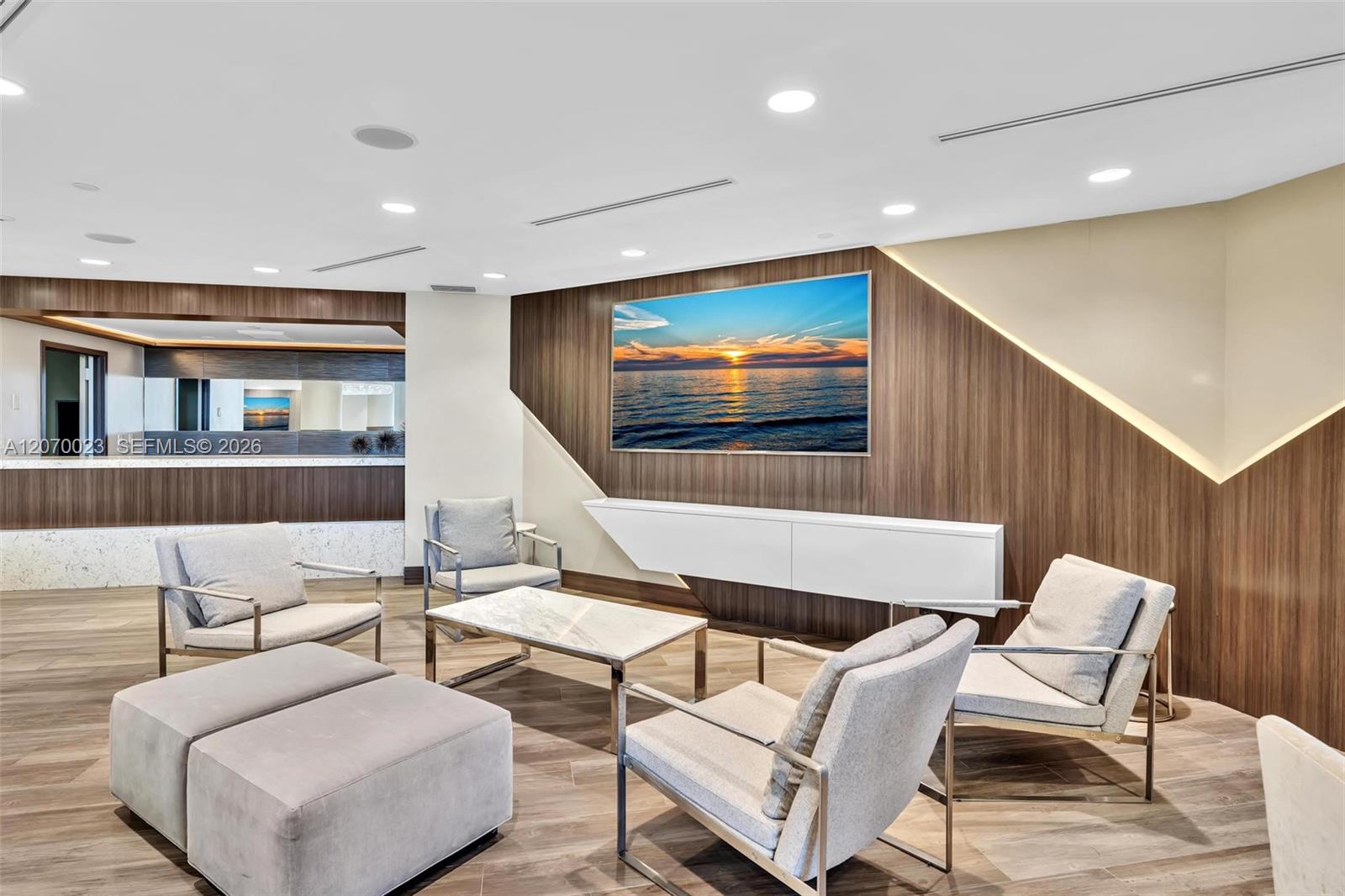 3000 Island Boulevard