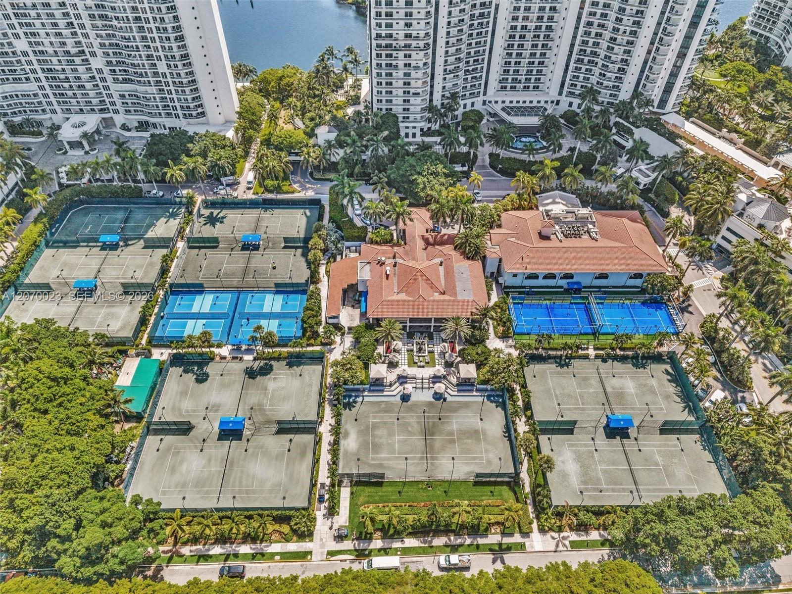 3000 Island Boulevard