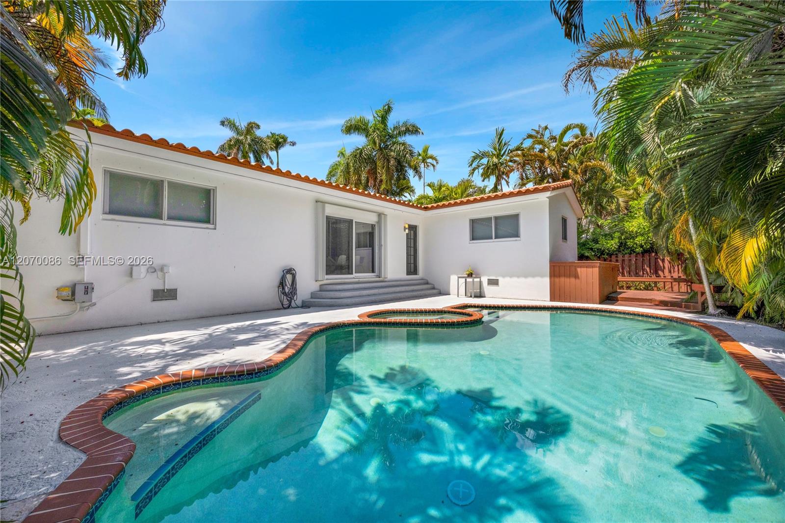 1085 NE 84th Street