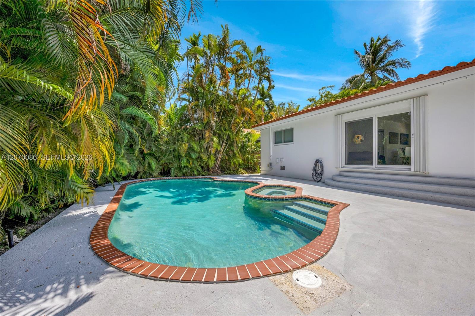 1085 NE 84th Street
