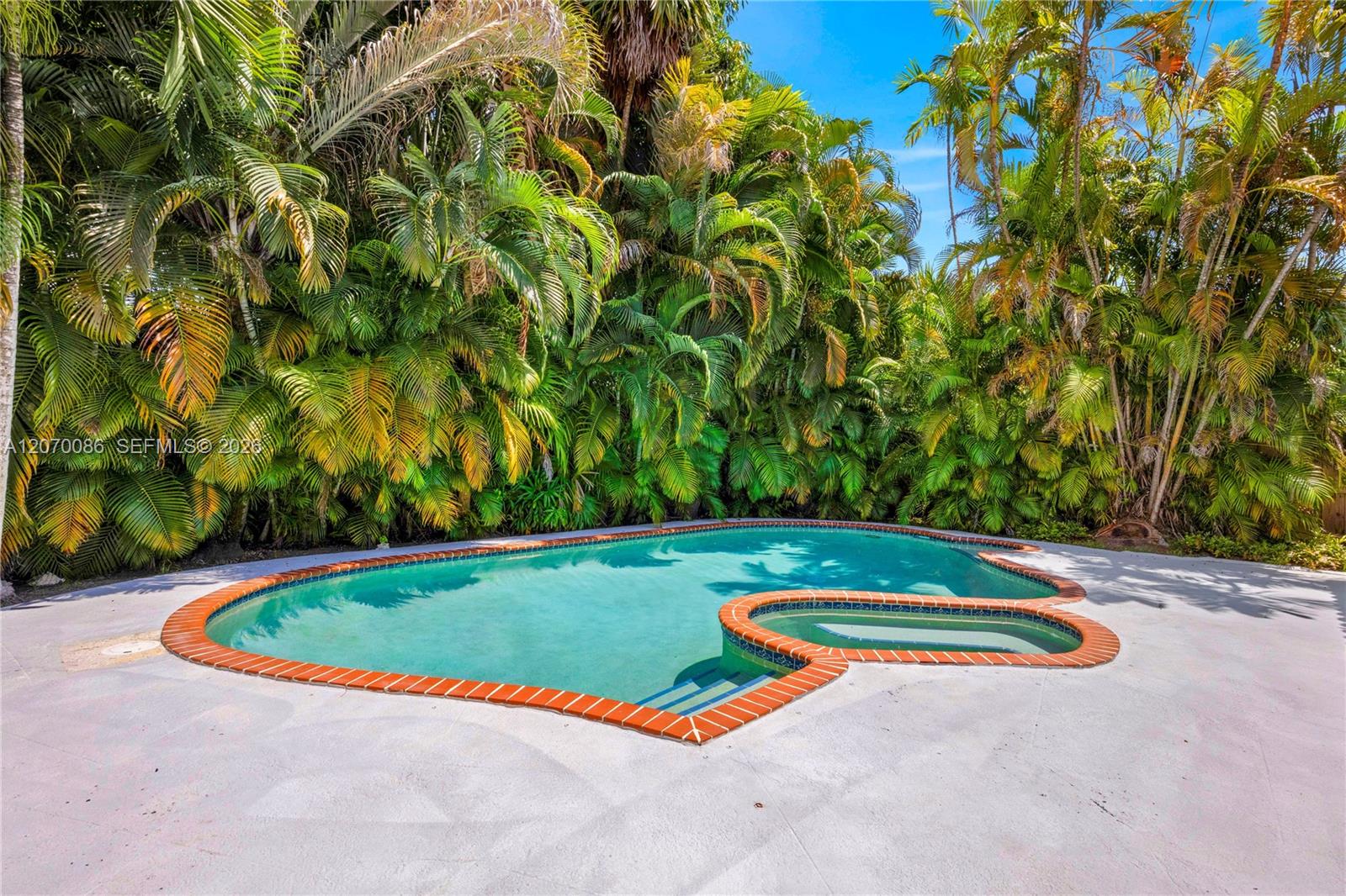 1085 NE 84th Street