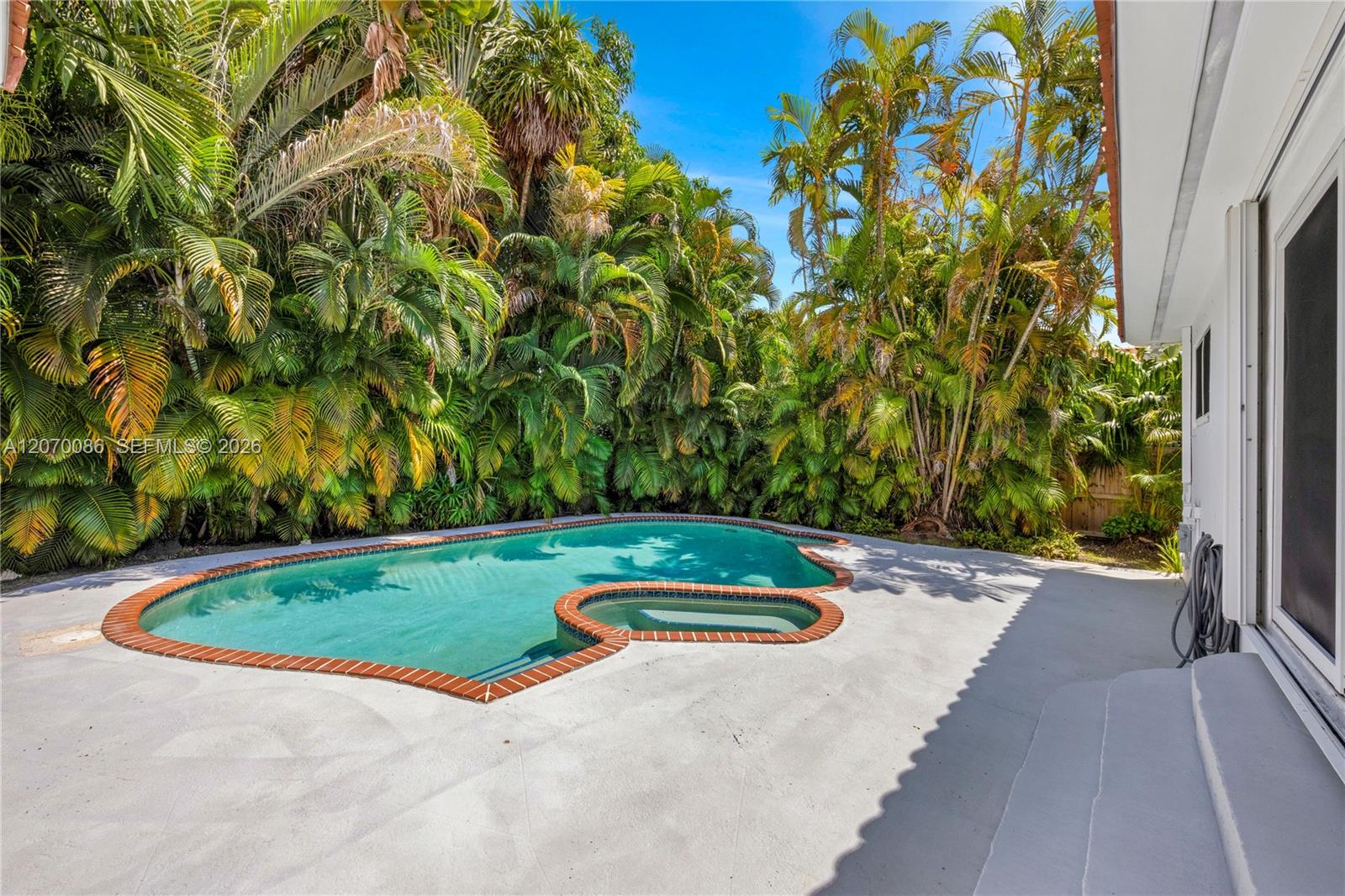 1085 NE 84th Street
