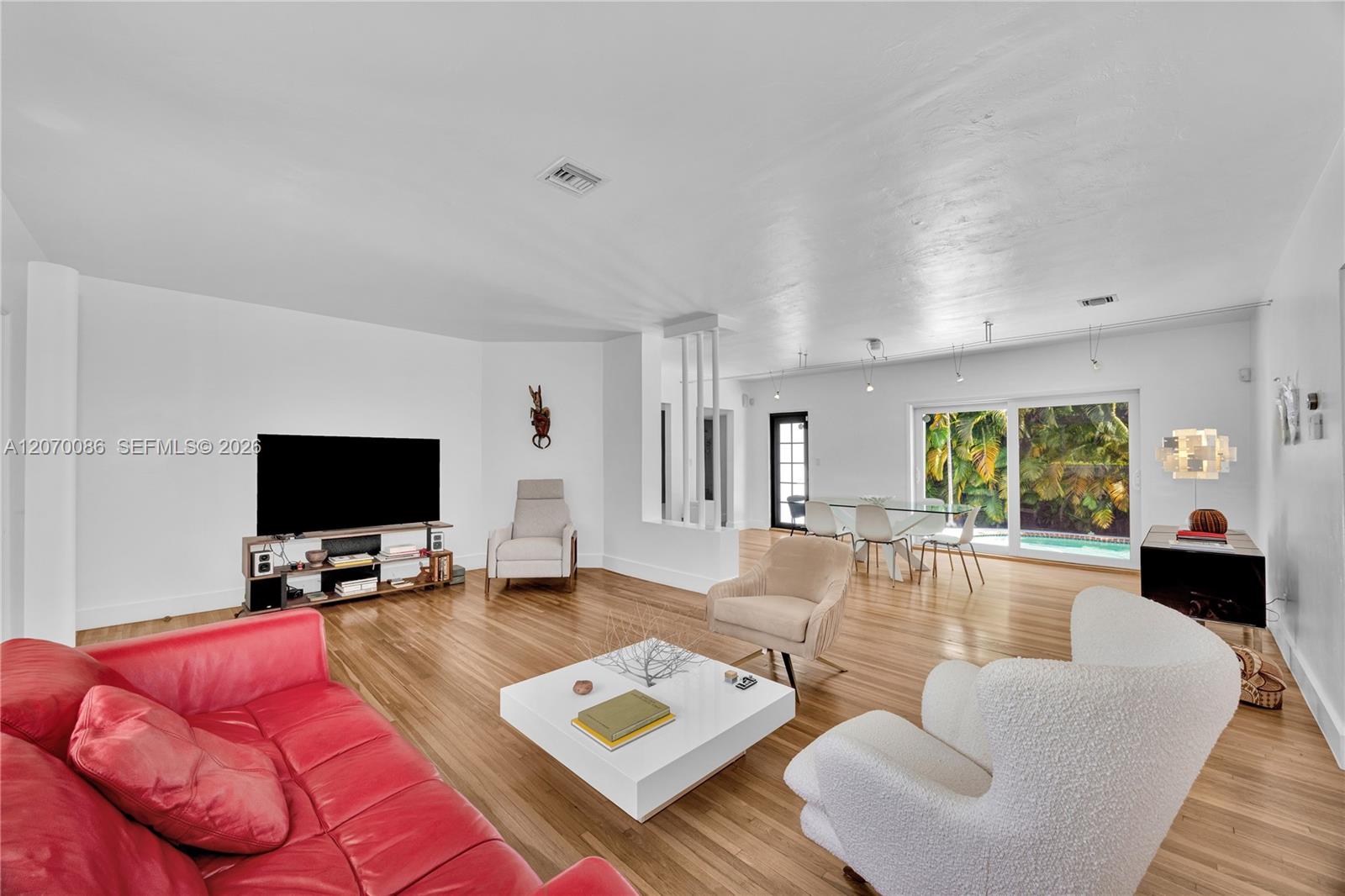 1085 NE 84th Street