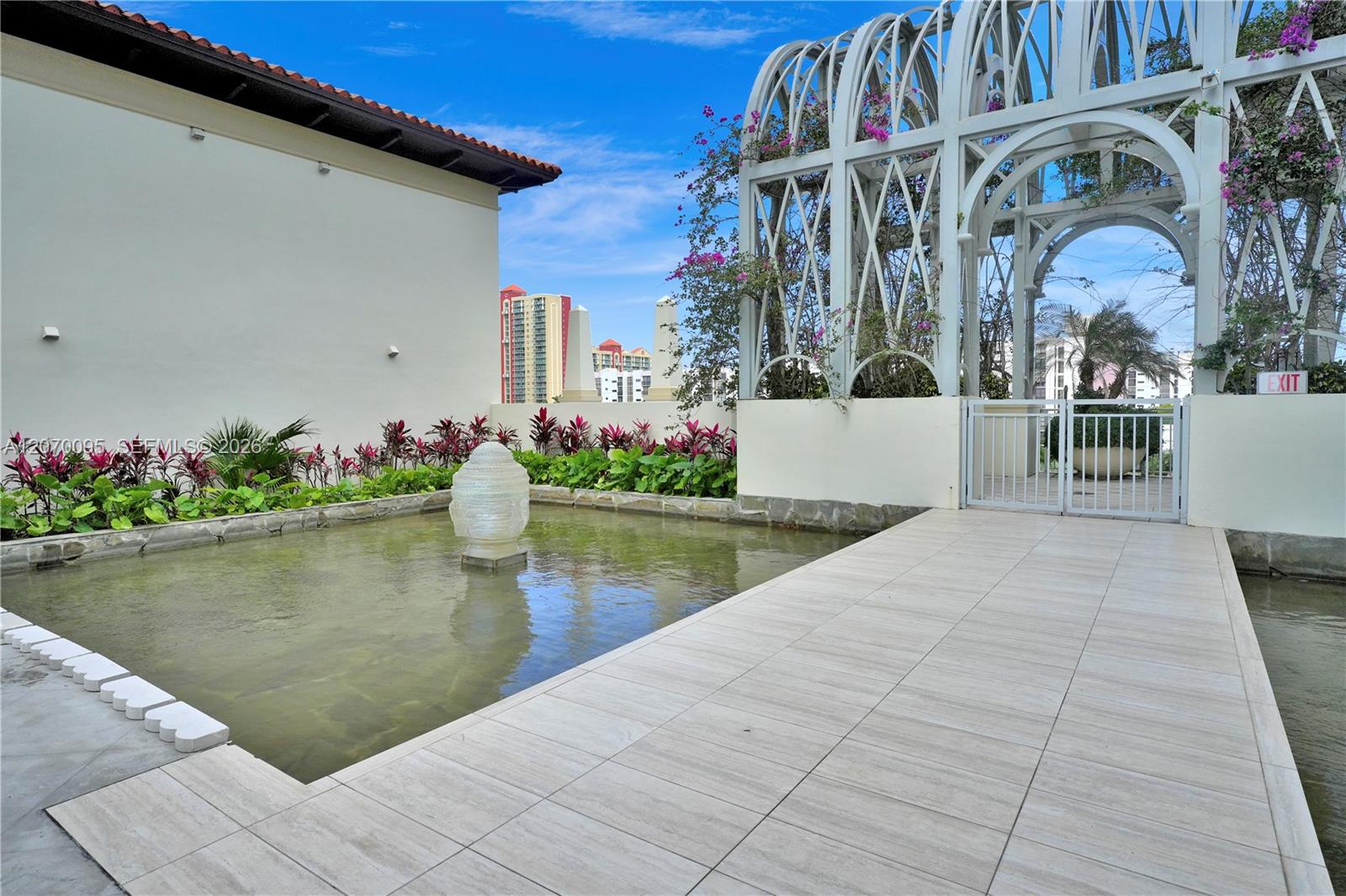 250 Sunny Isles Boulevard