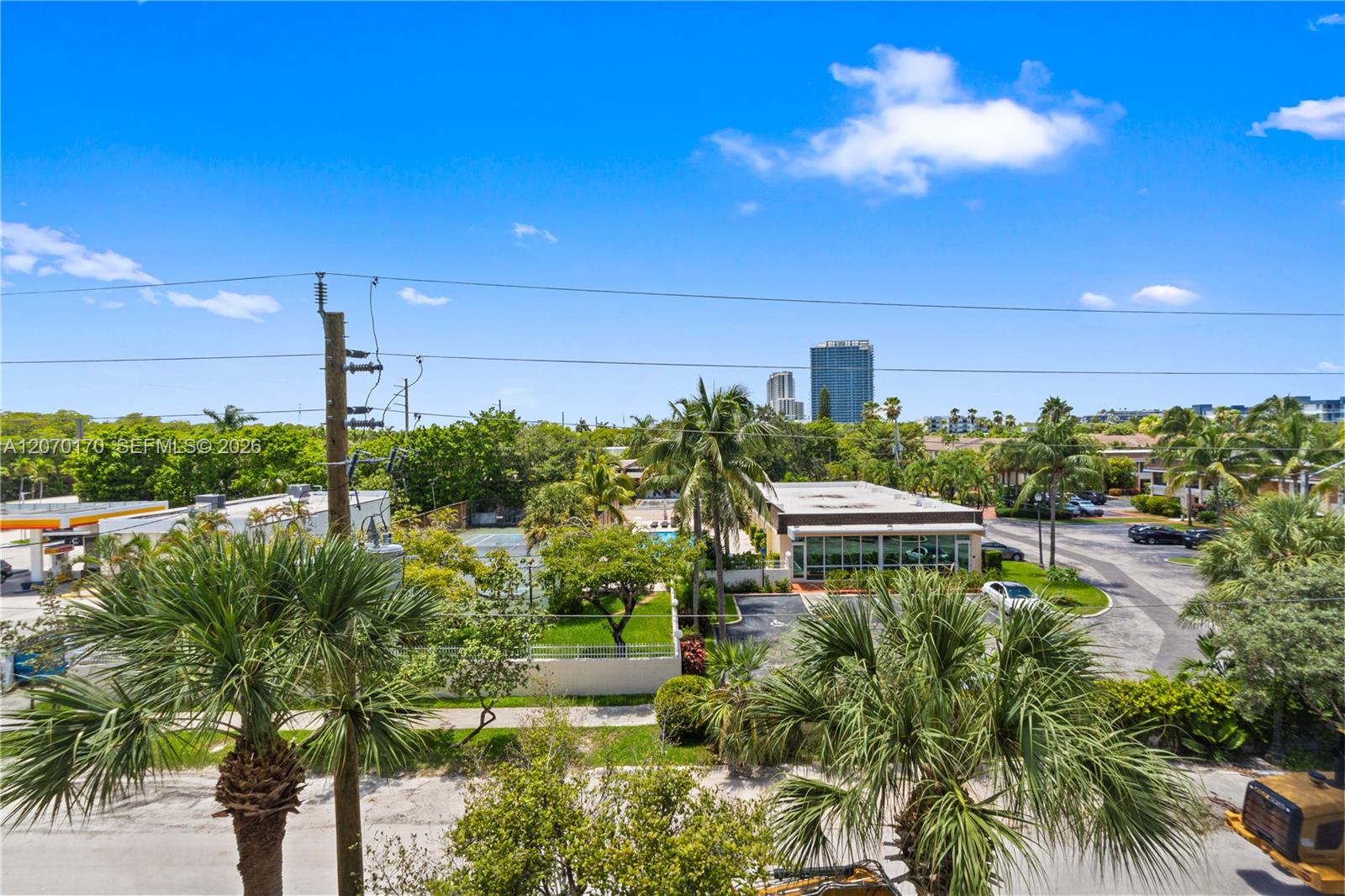 2821 N Miami Beach Boulevard