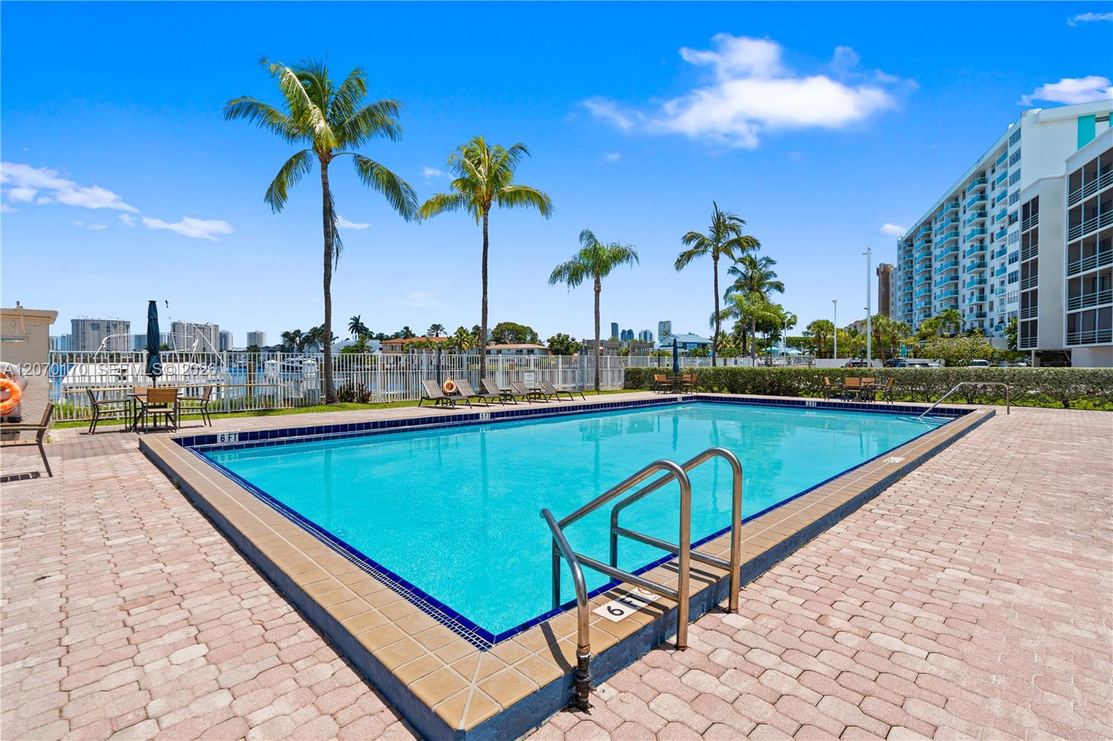 2821 N Miami Beach Boulevard