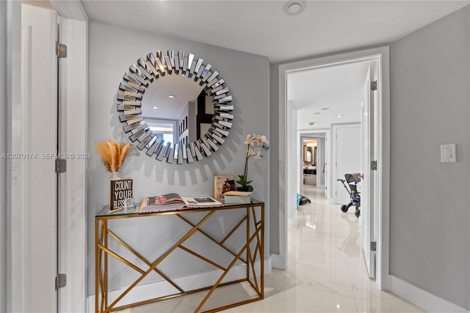 1000 W Island Boulevard