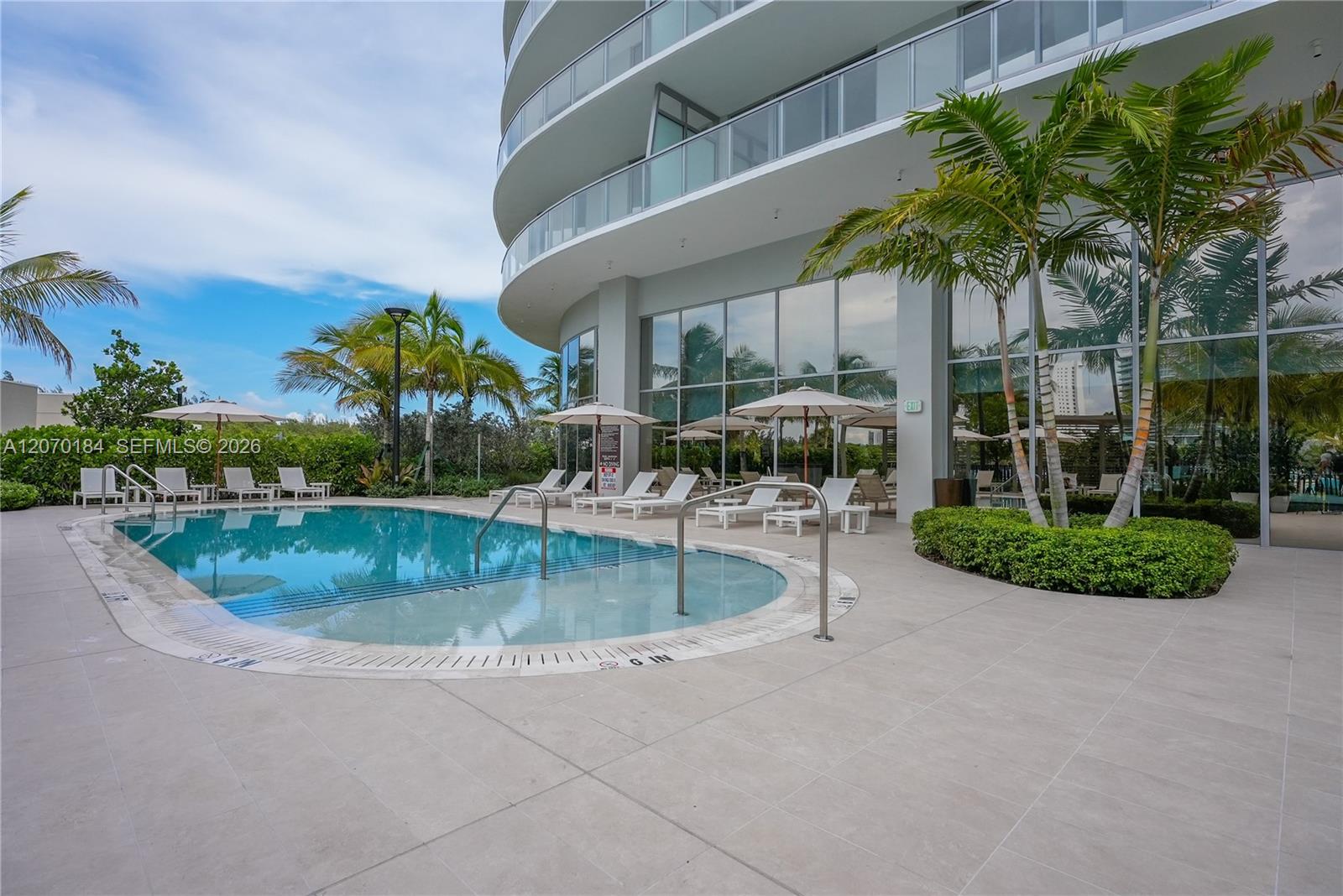 2411 Laguna Circle
