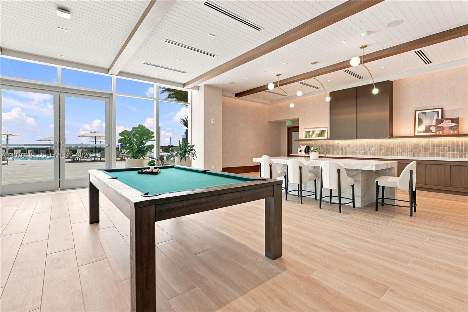 2411 Laguna Circle