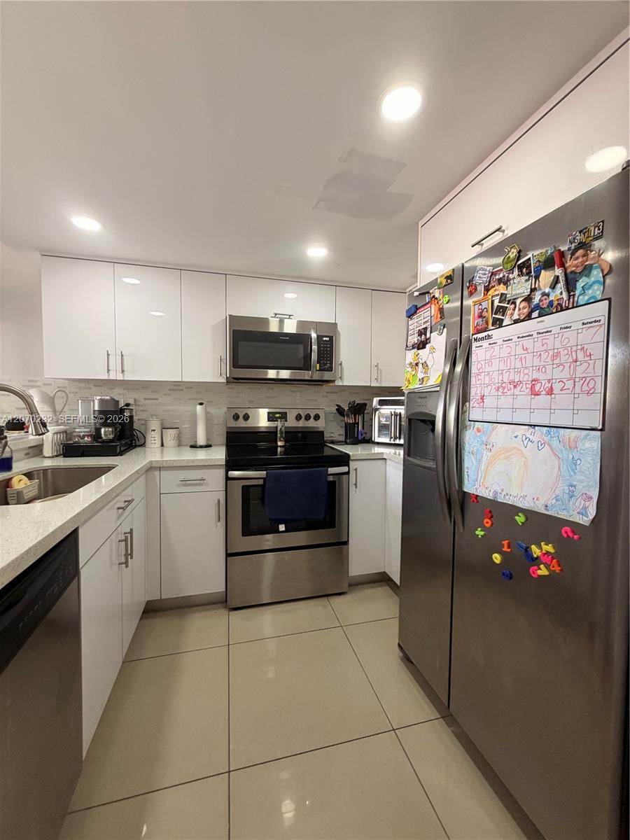 12241 SW 16th Terrace