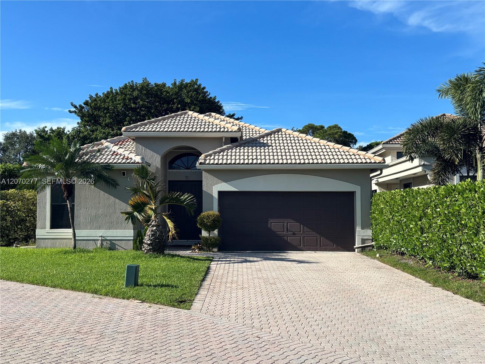 2932 NW 41st Street