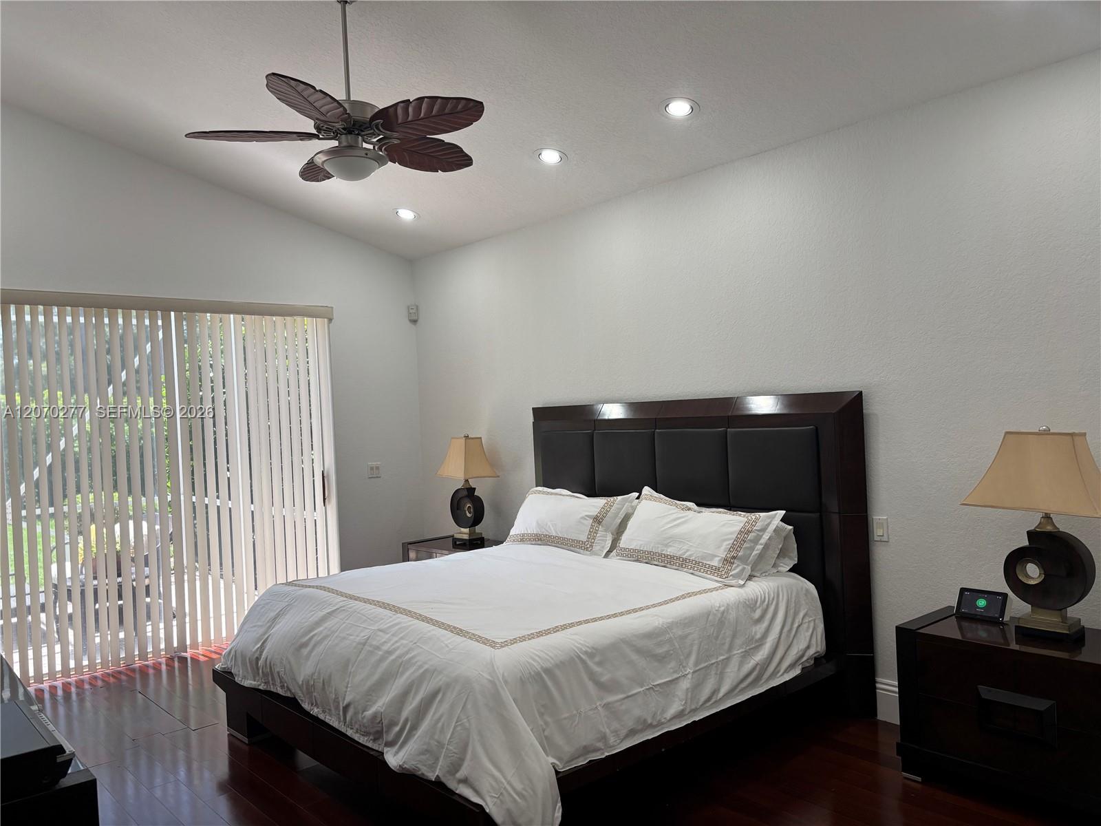 2932 NW 41st Street