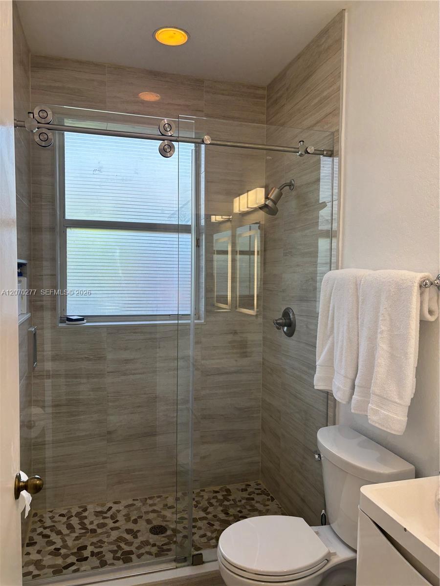 2932 NW 41st Street