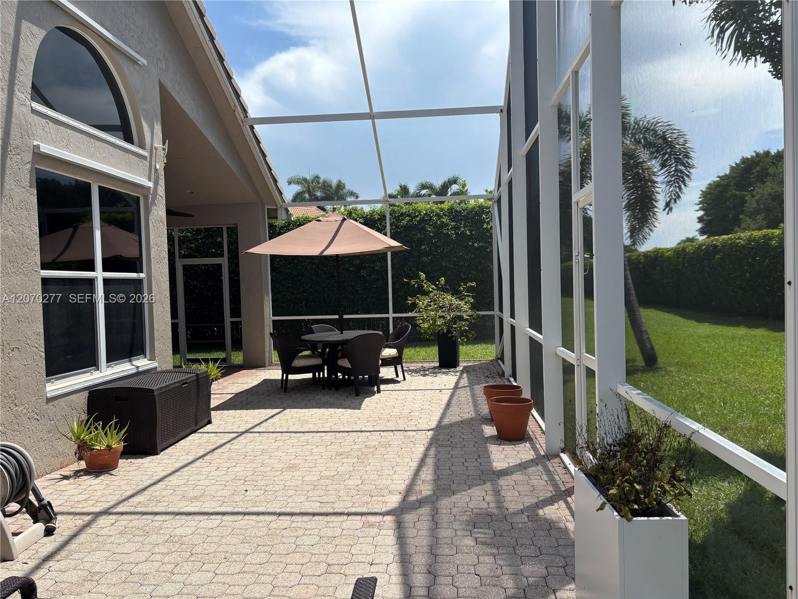 2932 NW 41st Street