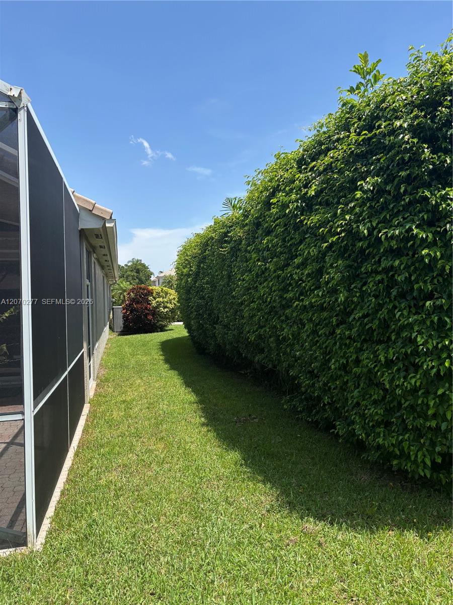 2932 NW 41st Street