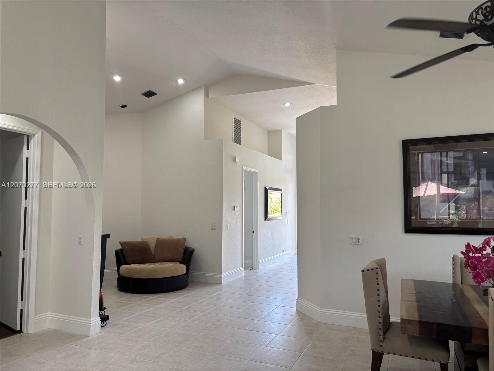 2932 NW 41st Street