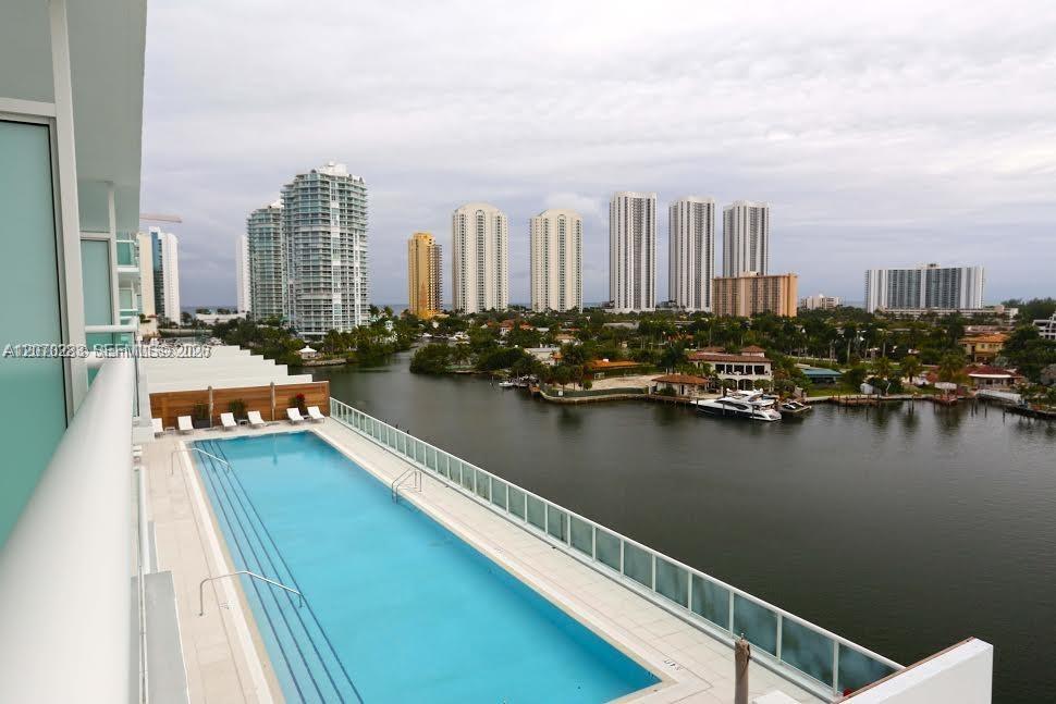 400 Sunny Isles Boulevard