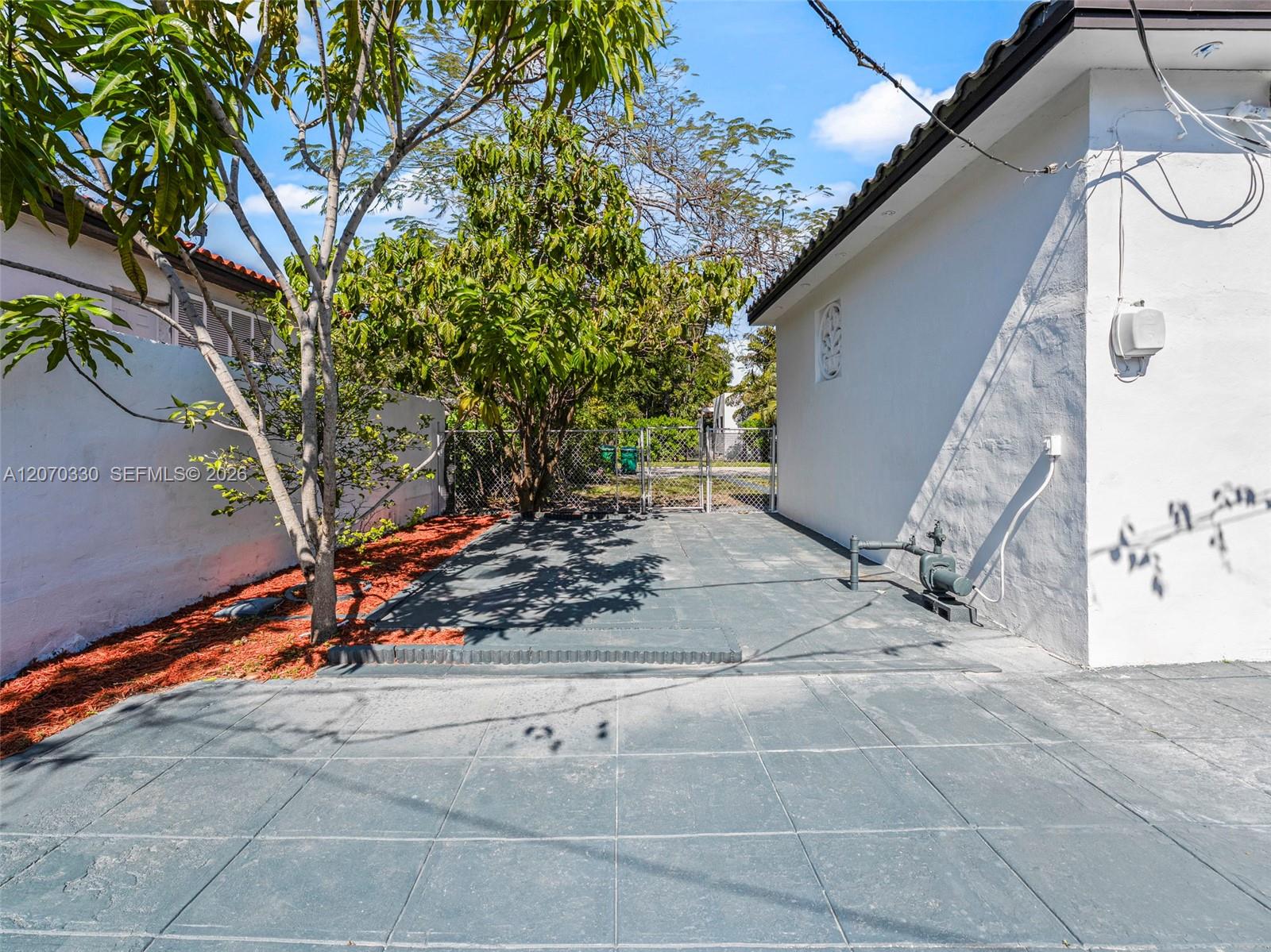 2500 SW 23rd Terrace