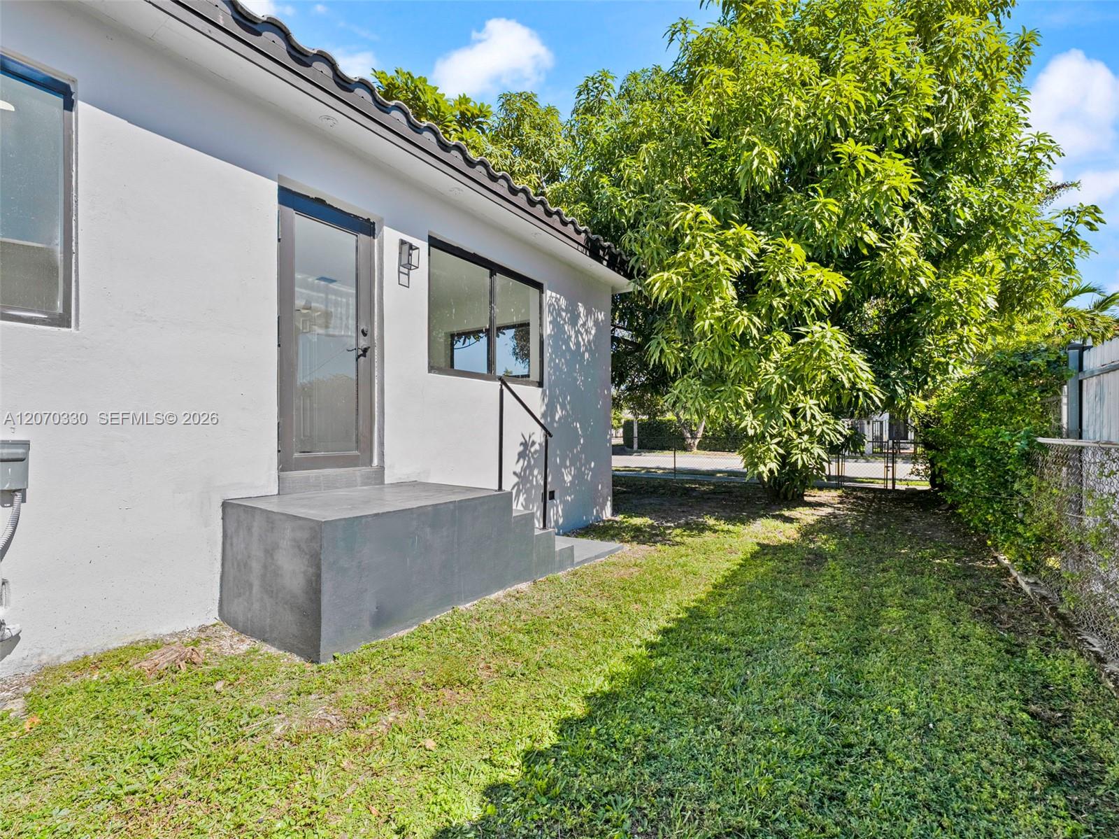 2500 SW 23rd Terrace