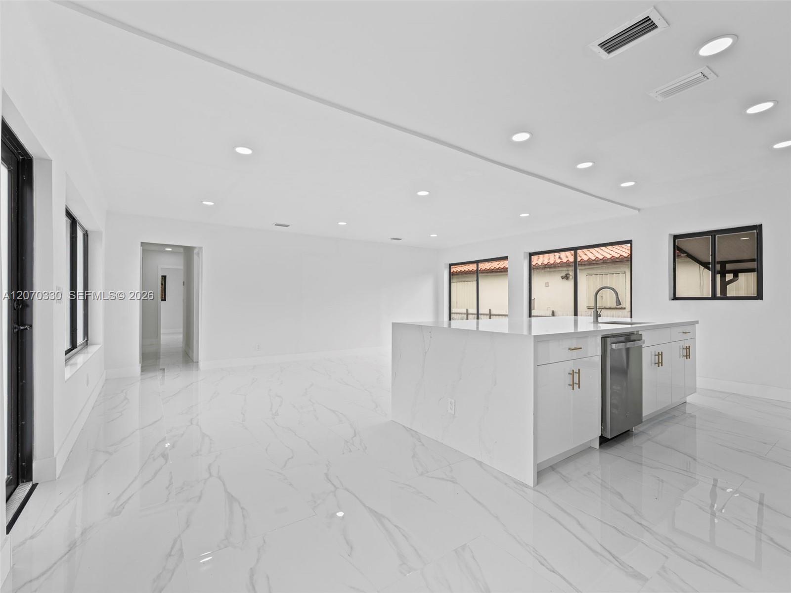 2500 SW 23rd Terrace