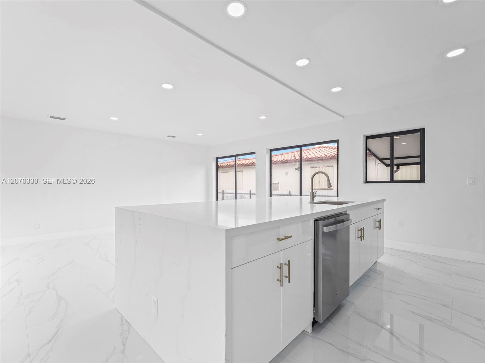 2500 SW 23rd Terrace