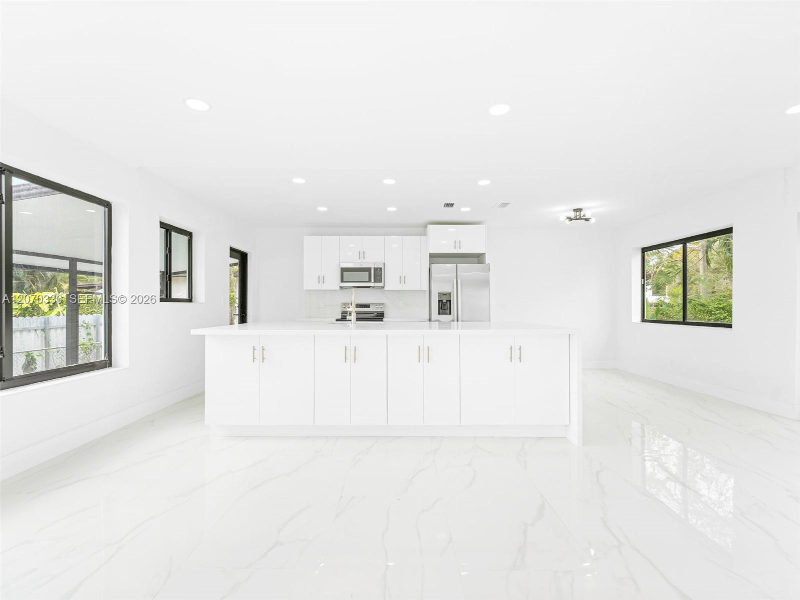 2500 SW 23rd Terrace