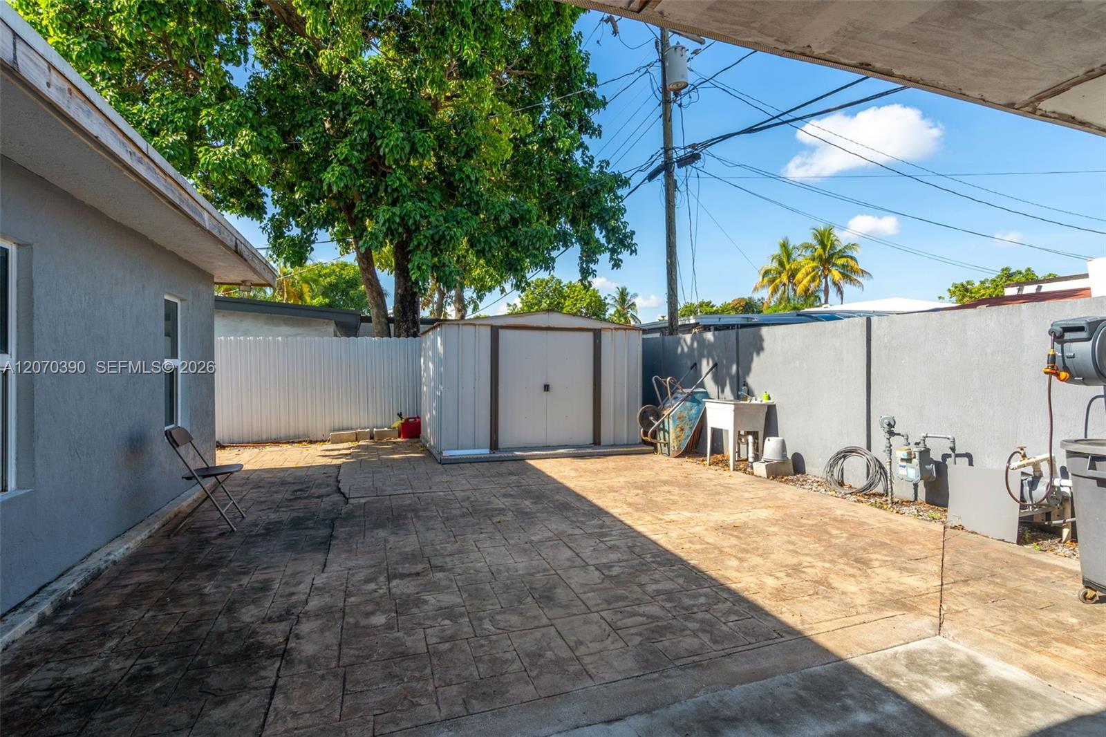 820 E 10th Avenue