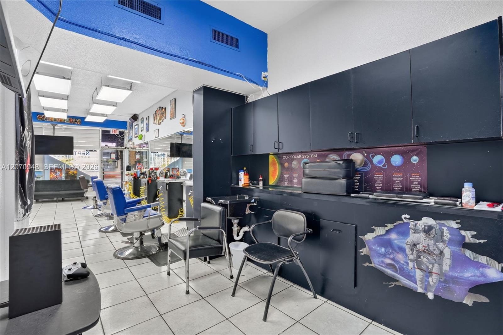 Excellent Opportunity Excellent Opportunity Barbershop For Sale In The H