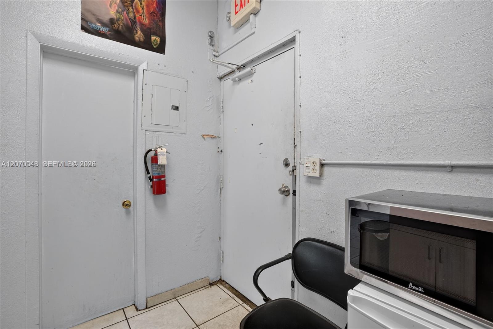 Excellent Opportunity Excellent Opportunity Barbershop For Sale In The H