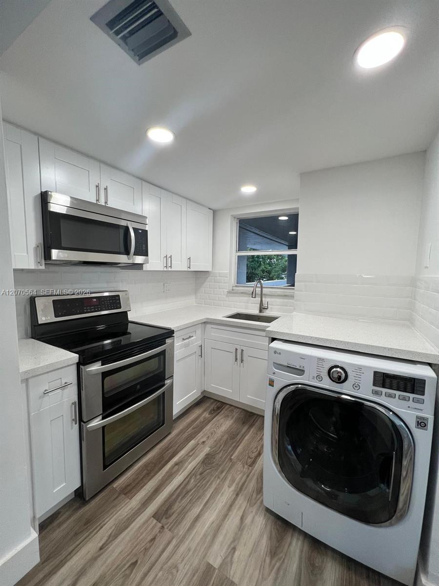 310 Fontainebleau Boulevard