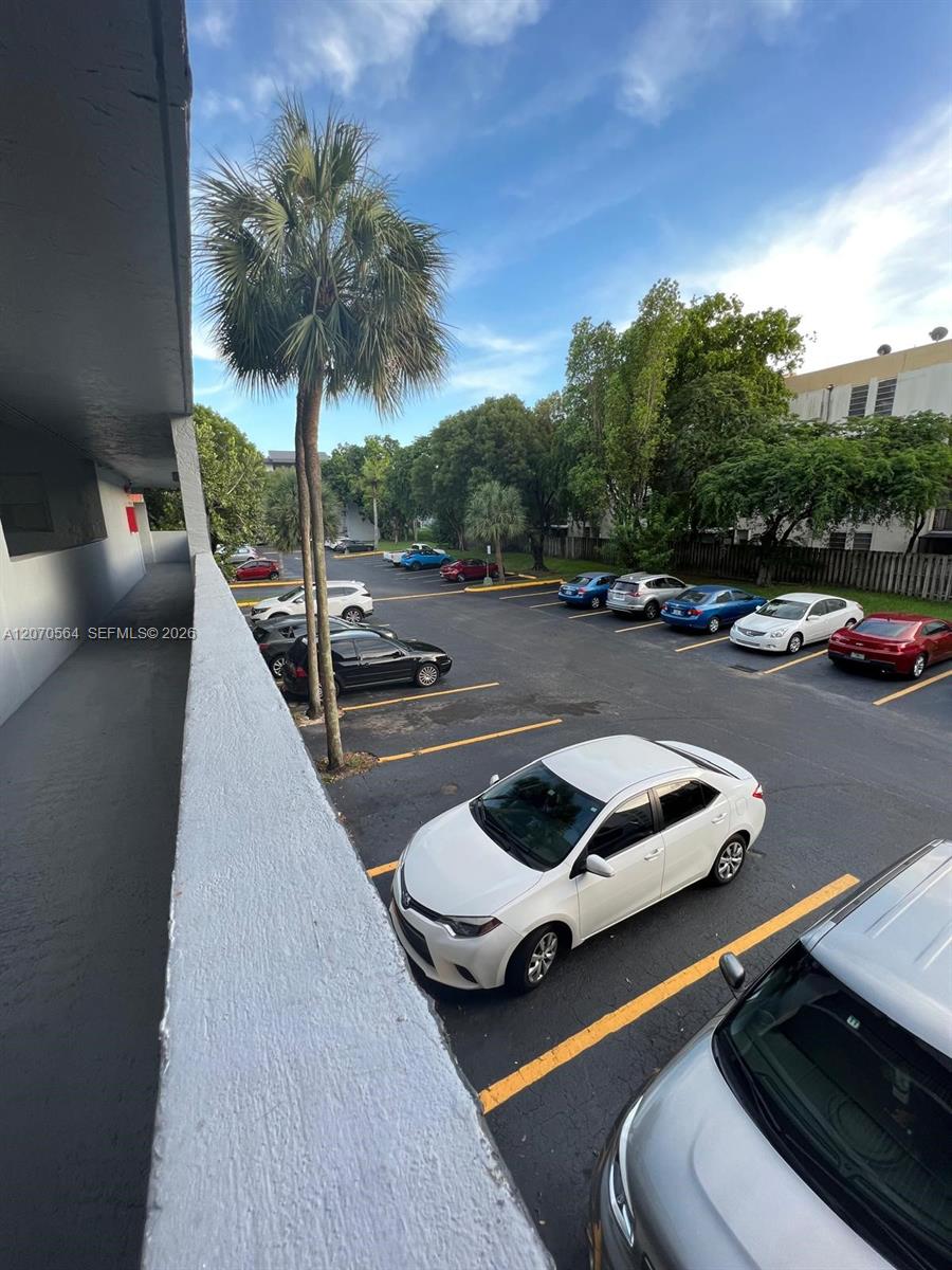 310 Fontainebleau Boulevard